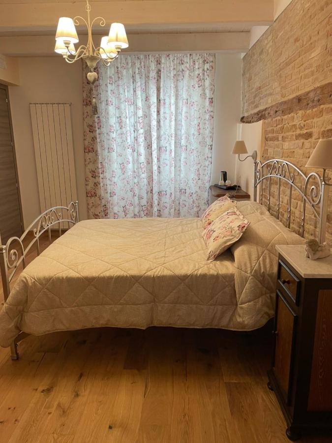 Affittacamere La Volpe Altidona Bagian luar foto