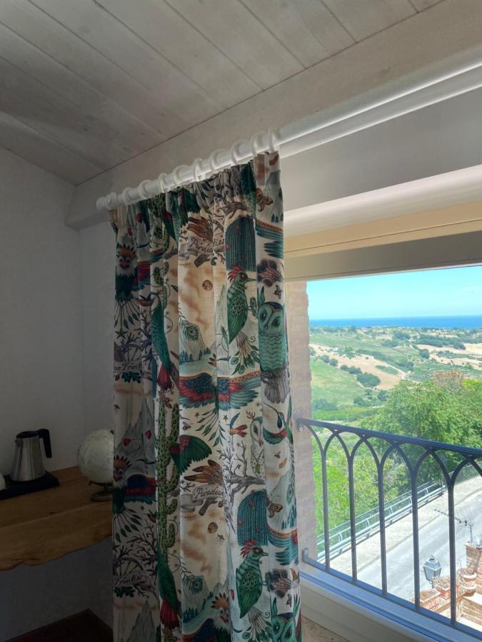 Affittacamere La Volpe Altidona Bagian luar foto